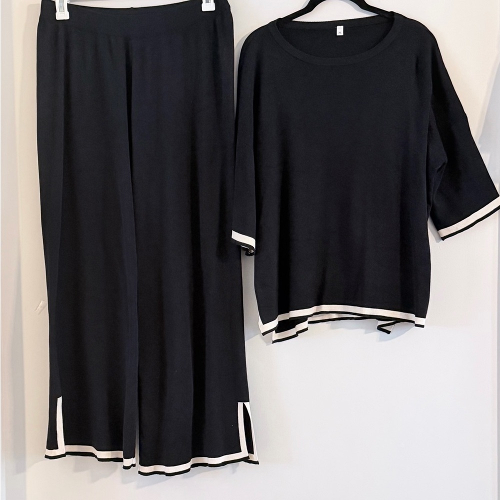 Black Knit Two-Piece Lounge Set with Cream Trim Wide Leg Pants Size XL - Picture 4 of 16